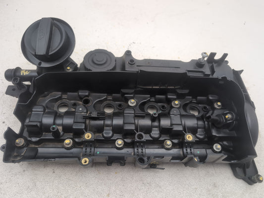 Bmw 5 Series 520d Se F10 2.0l Diesel Engine Rocke Cover 8570828 2013-2017