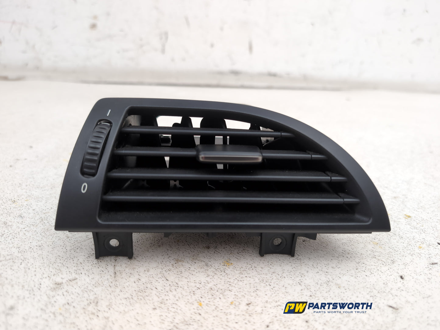 Dashboard Trim With Air Vent  1
