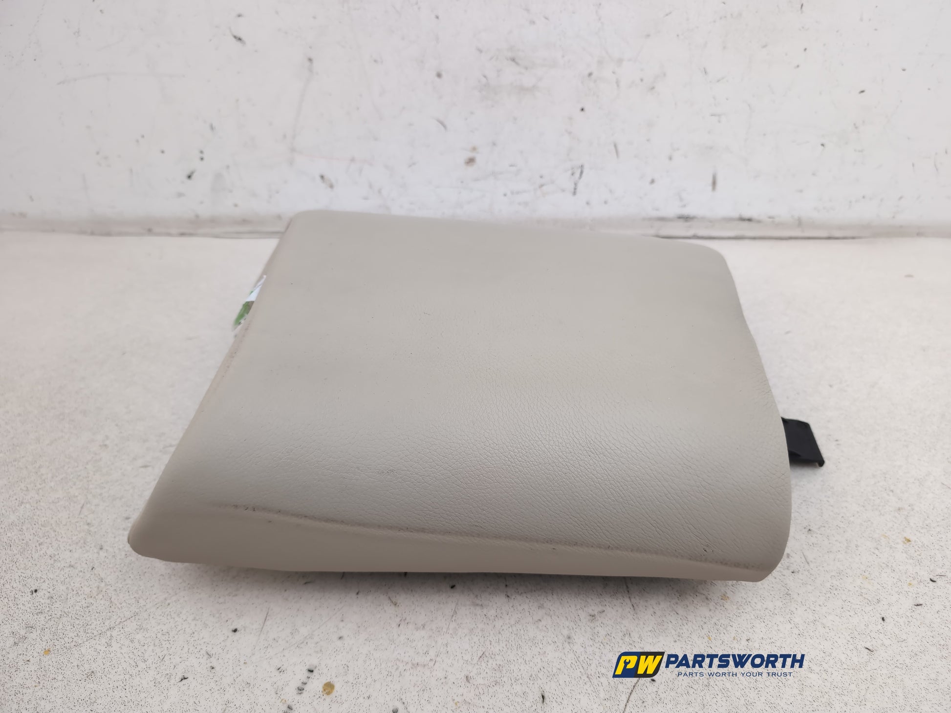 Centre Console Armrest 1