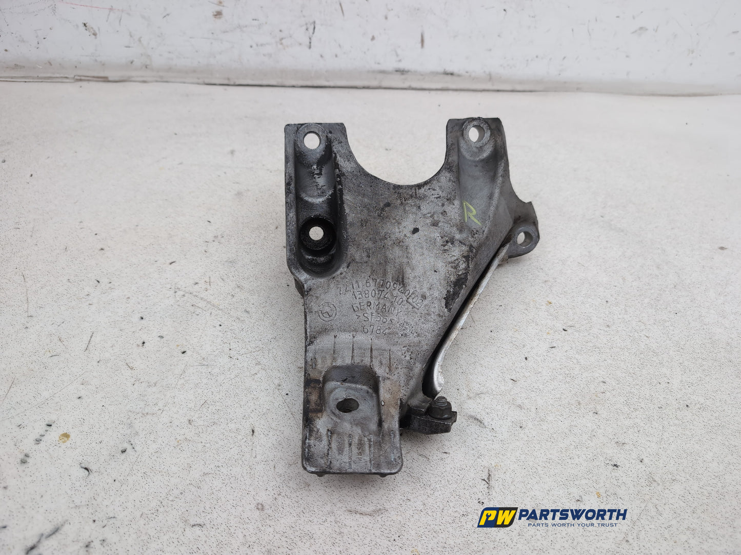 Engine Mounting RH 1