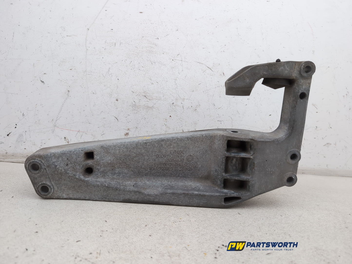 Transmission Mounting Bracket 1