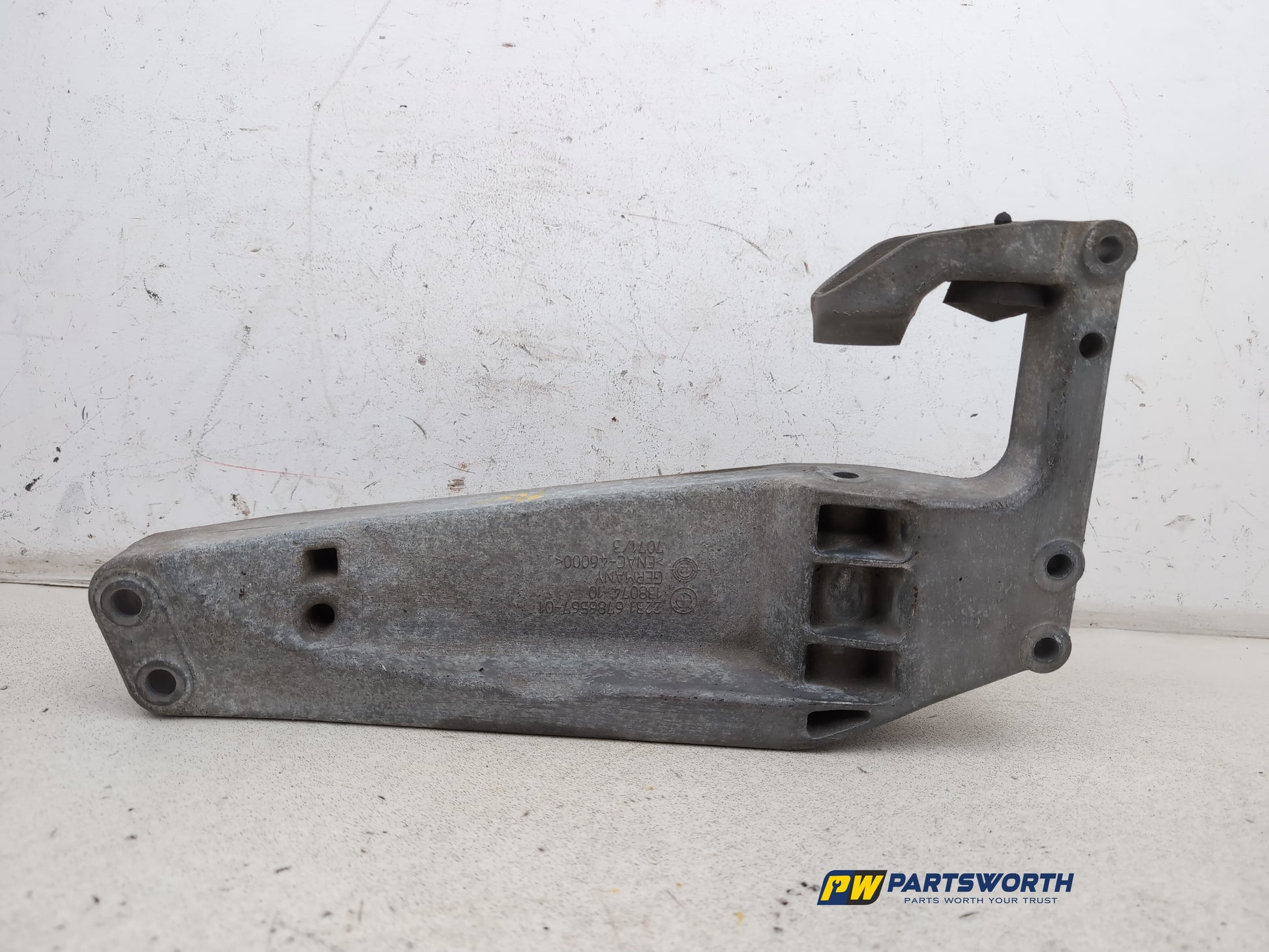 Transmission Mounting Bracket 1