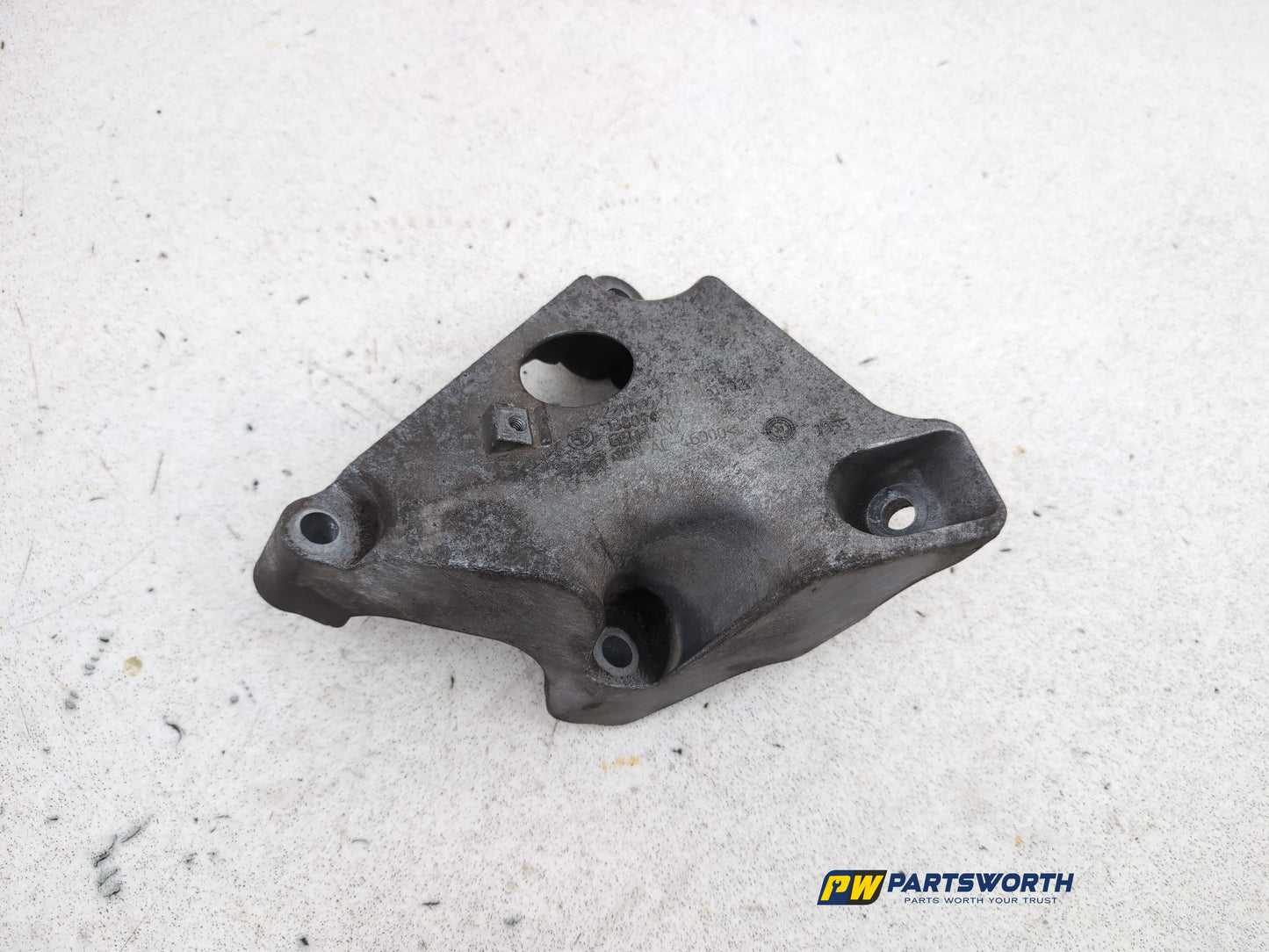 Engine Mounting Bracket 2