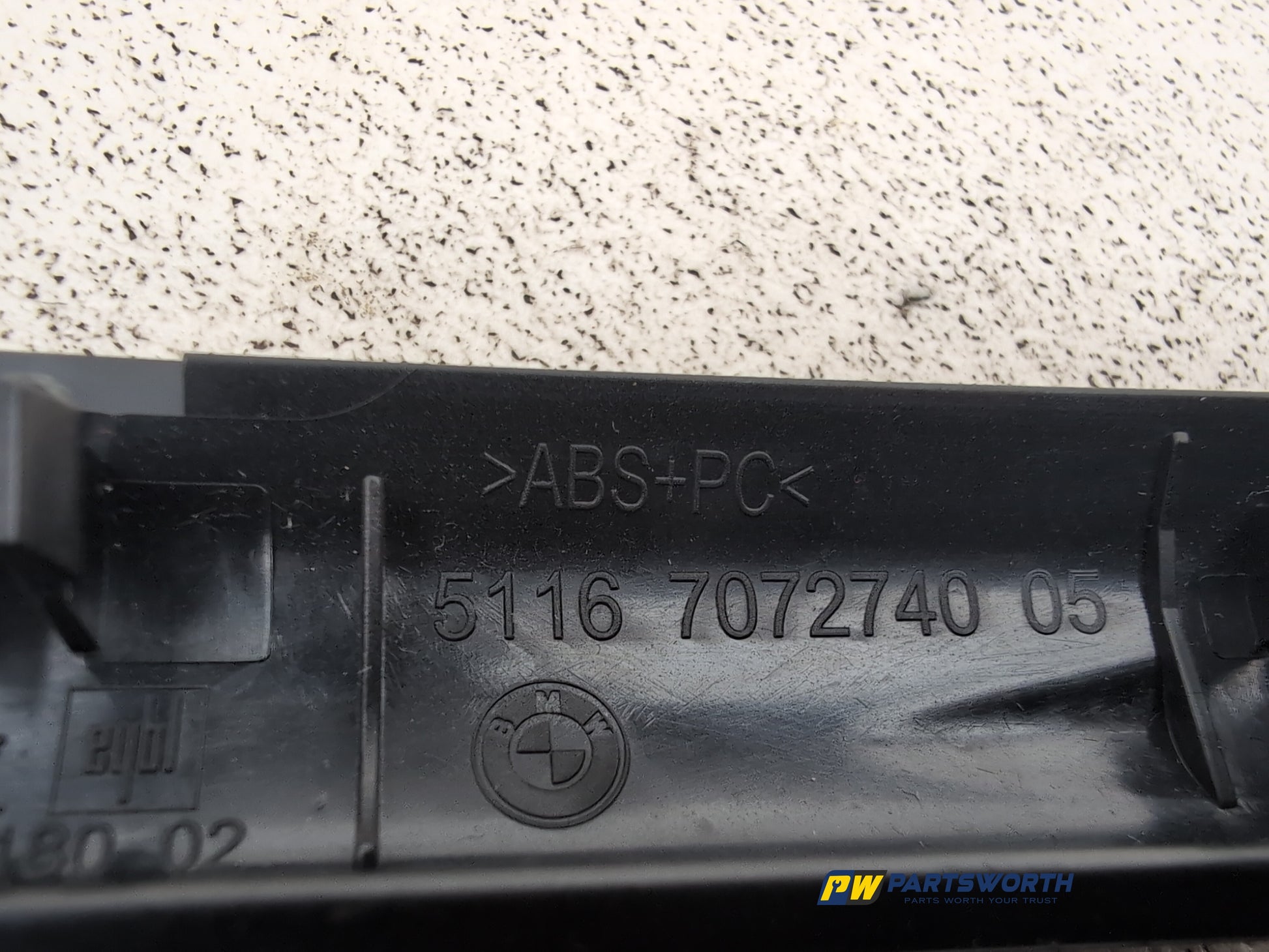 Centre Console Trim  7
