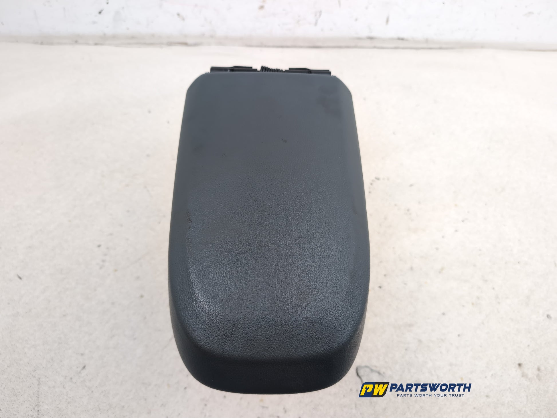 Centre Console Armrest 1