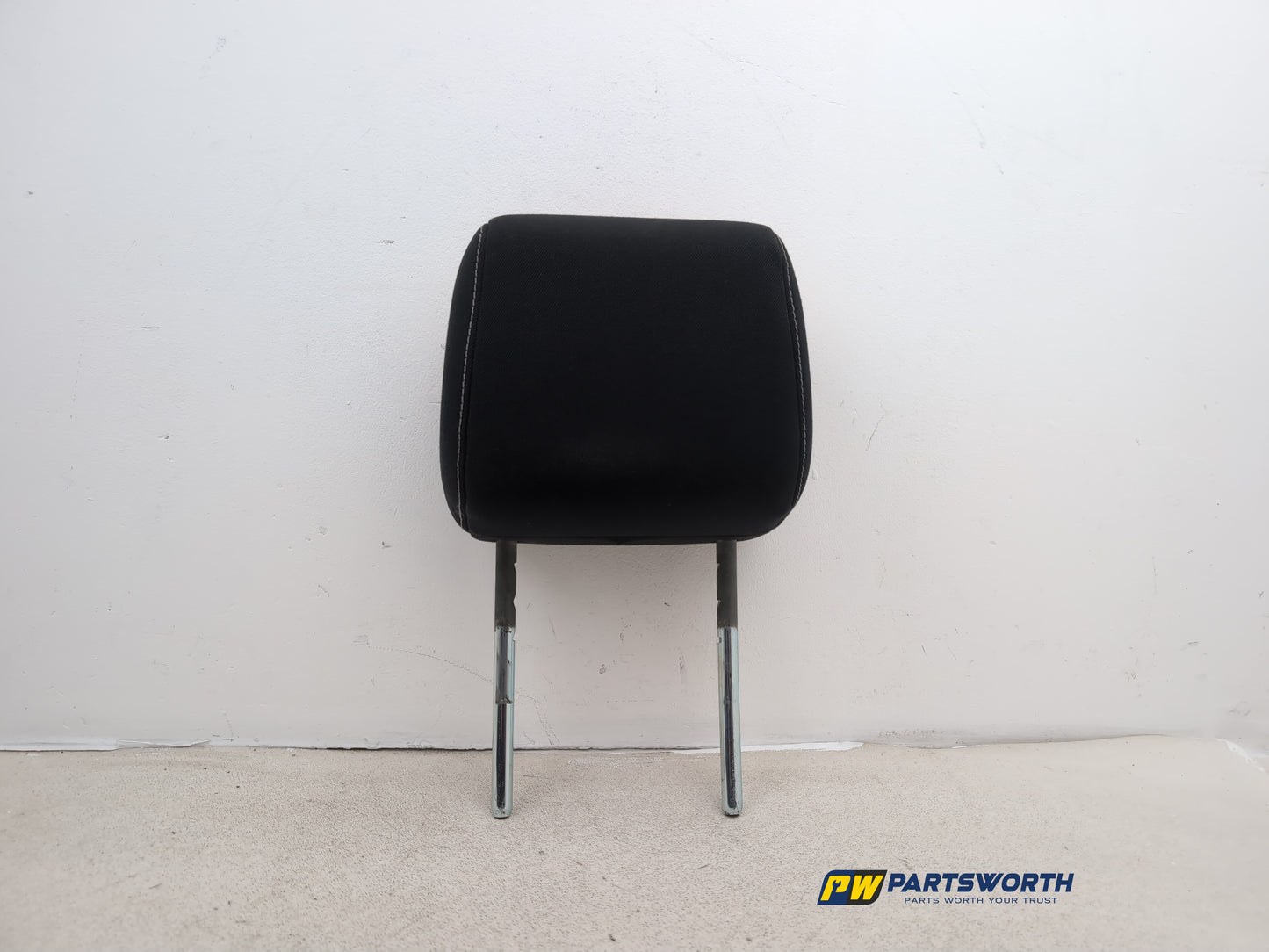 Headrest Front RH 1