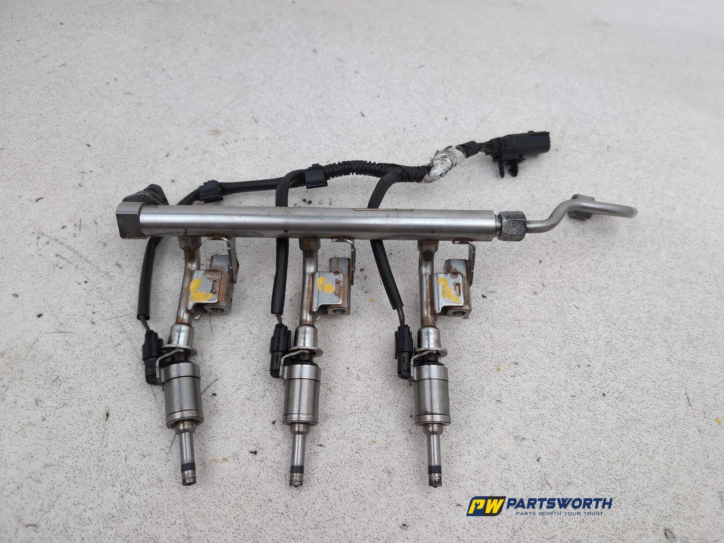 Fuel Rail 1