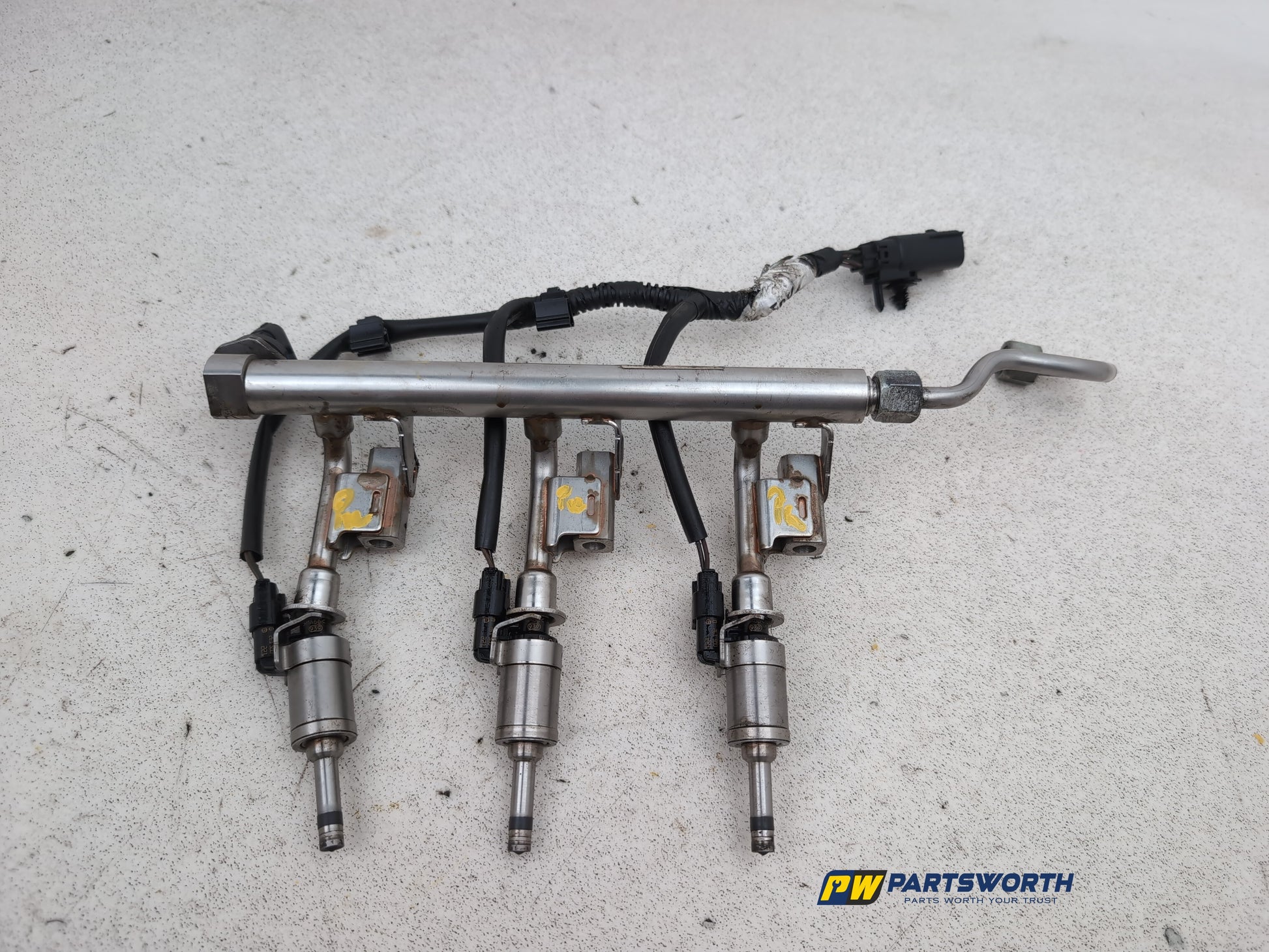 Fuel Rail 1