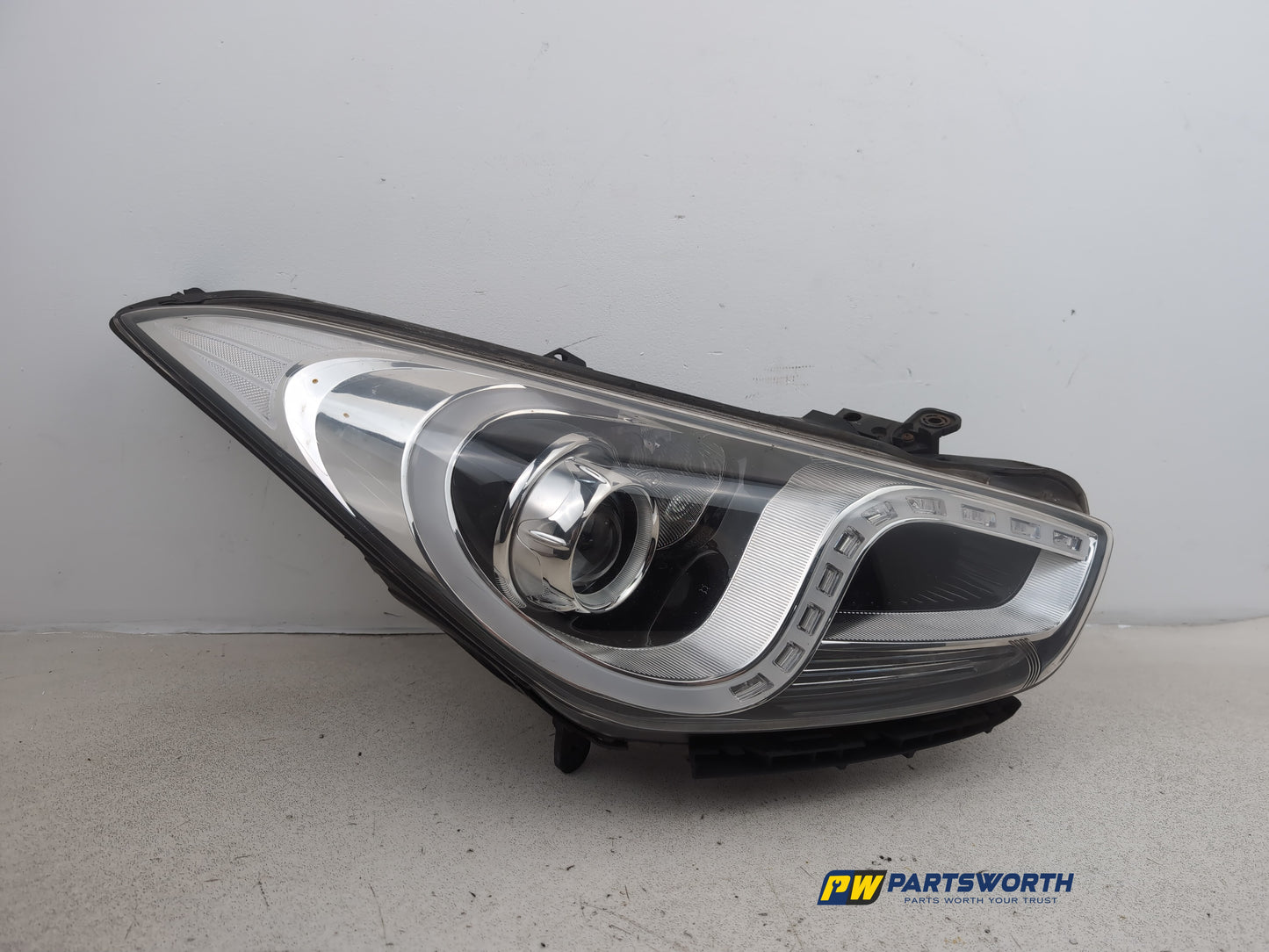Headlamp RH 1