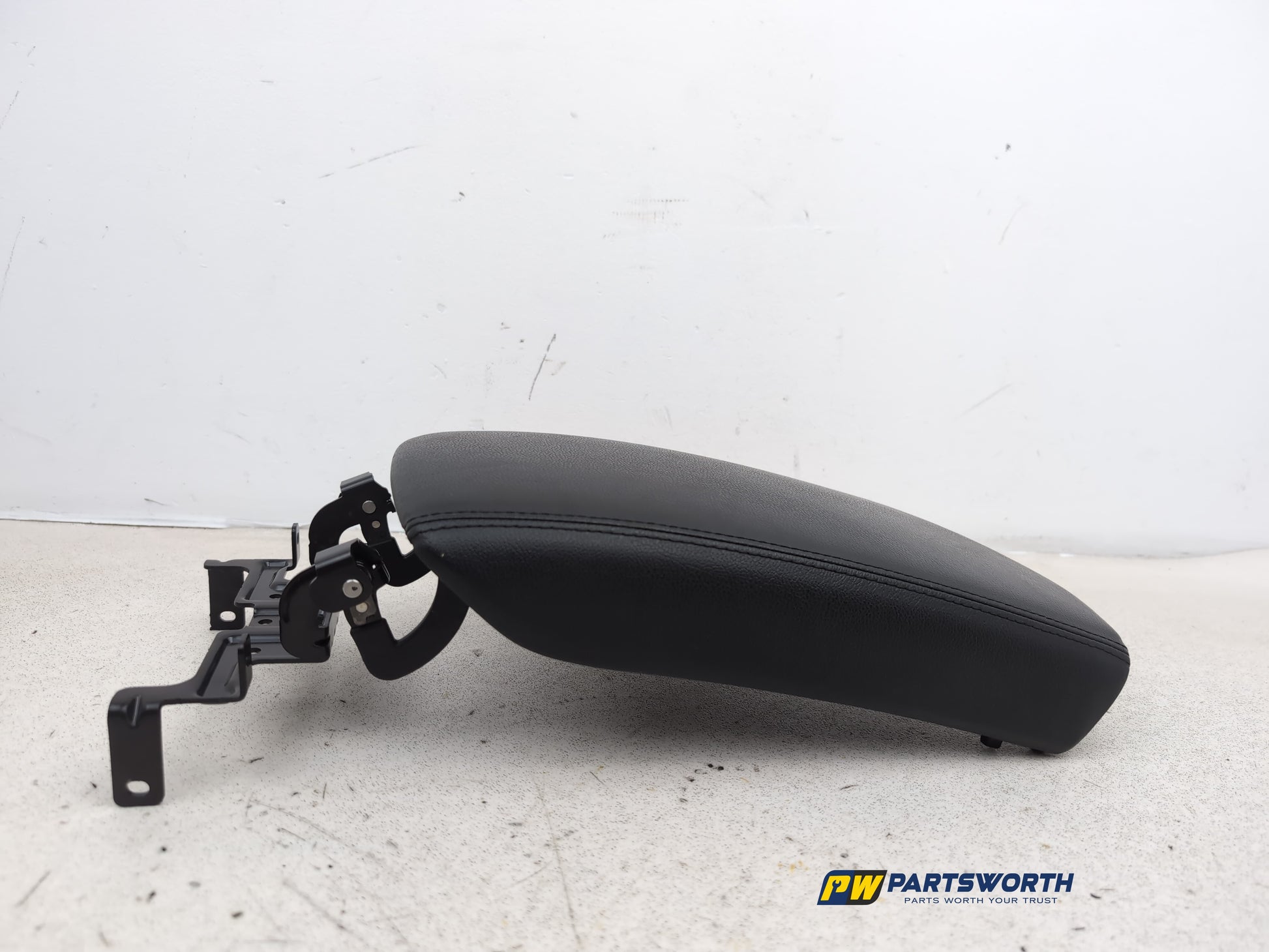 Centre Console Armrest 6