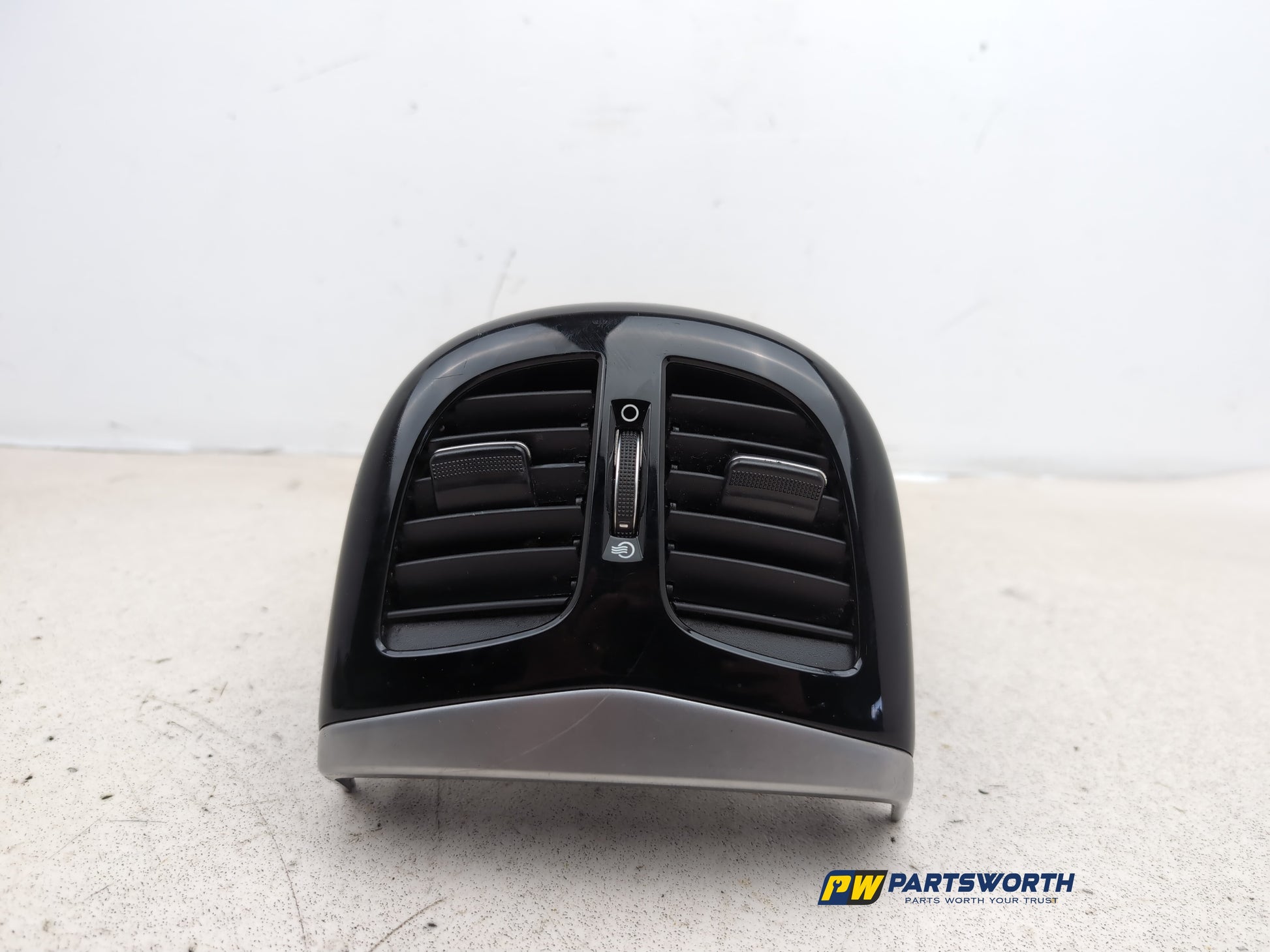 Centre Console Trim  1