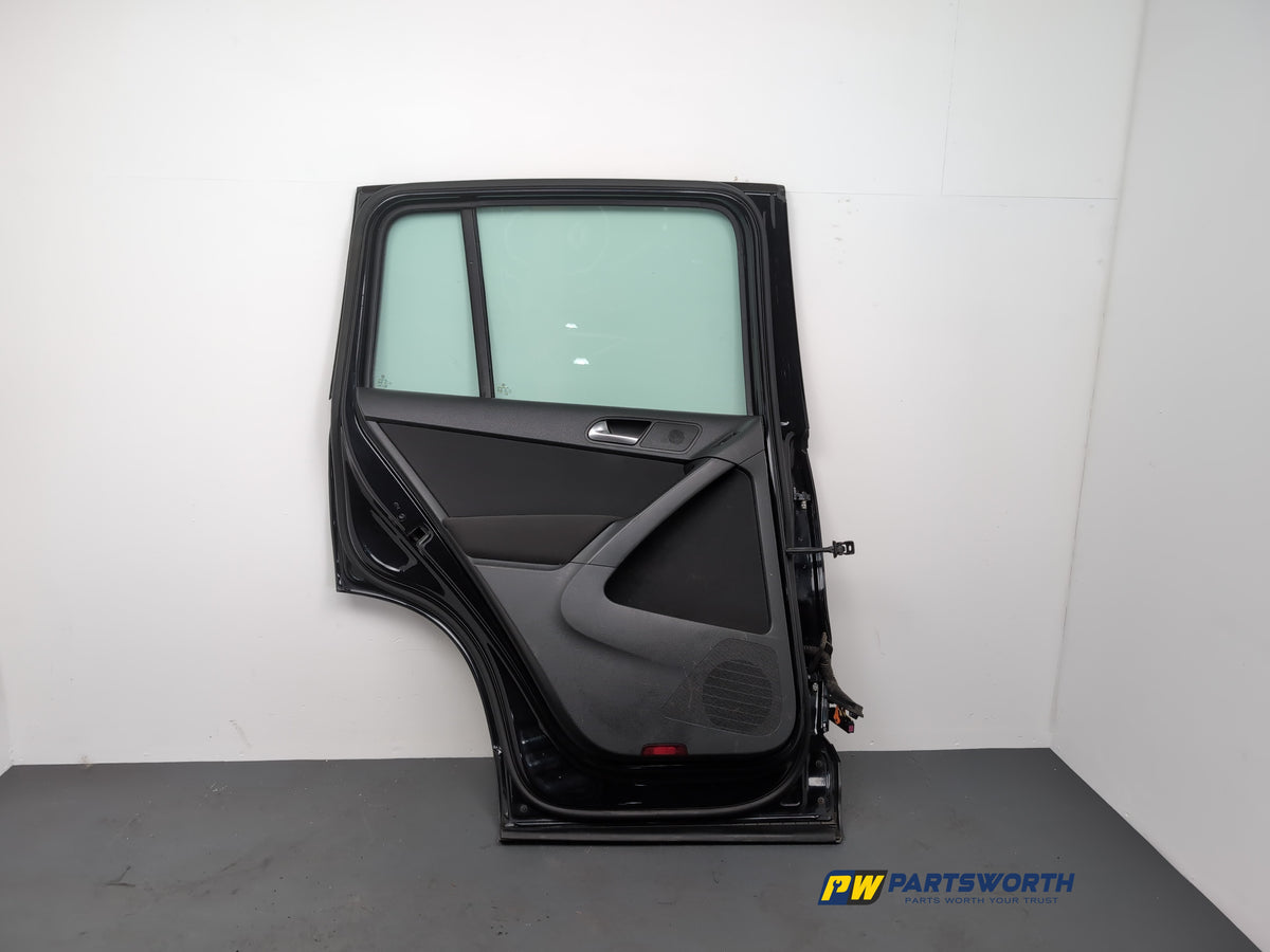 Door Rear LH 6