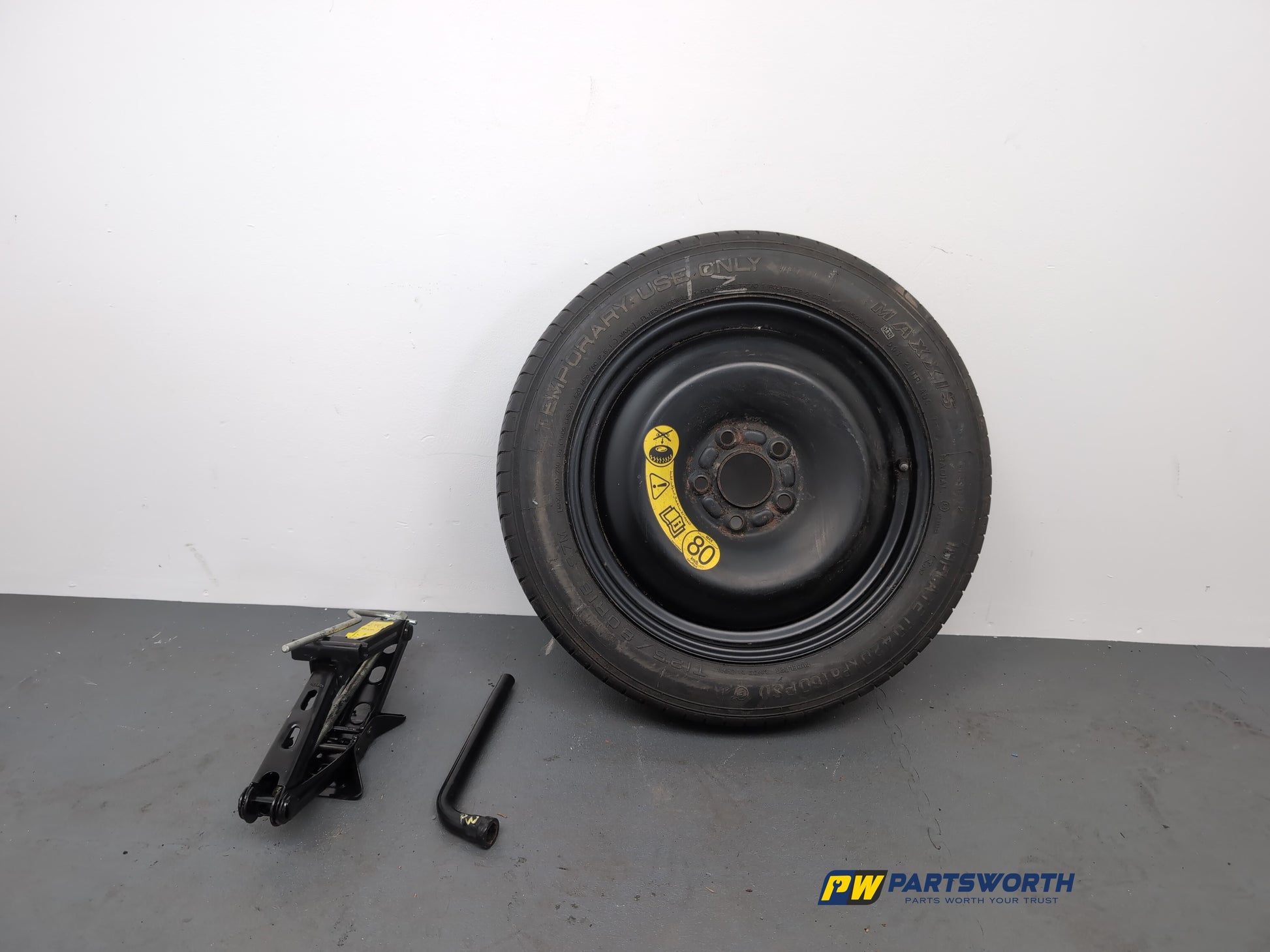 Space Saver Spare Wheel and Tool Kit  1