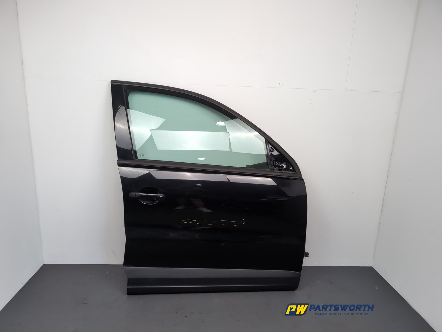 Door Front RH 1