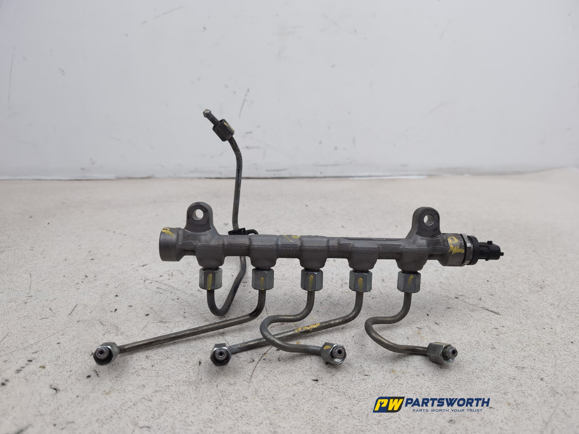 Fuel Rail 1