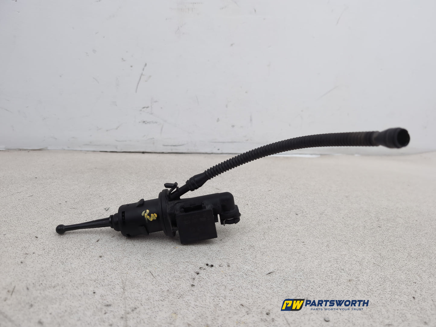 Clutch Master Cylinder 1