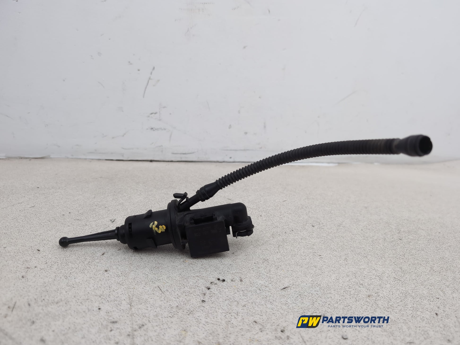 Clutch Master Cylinder 1