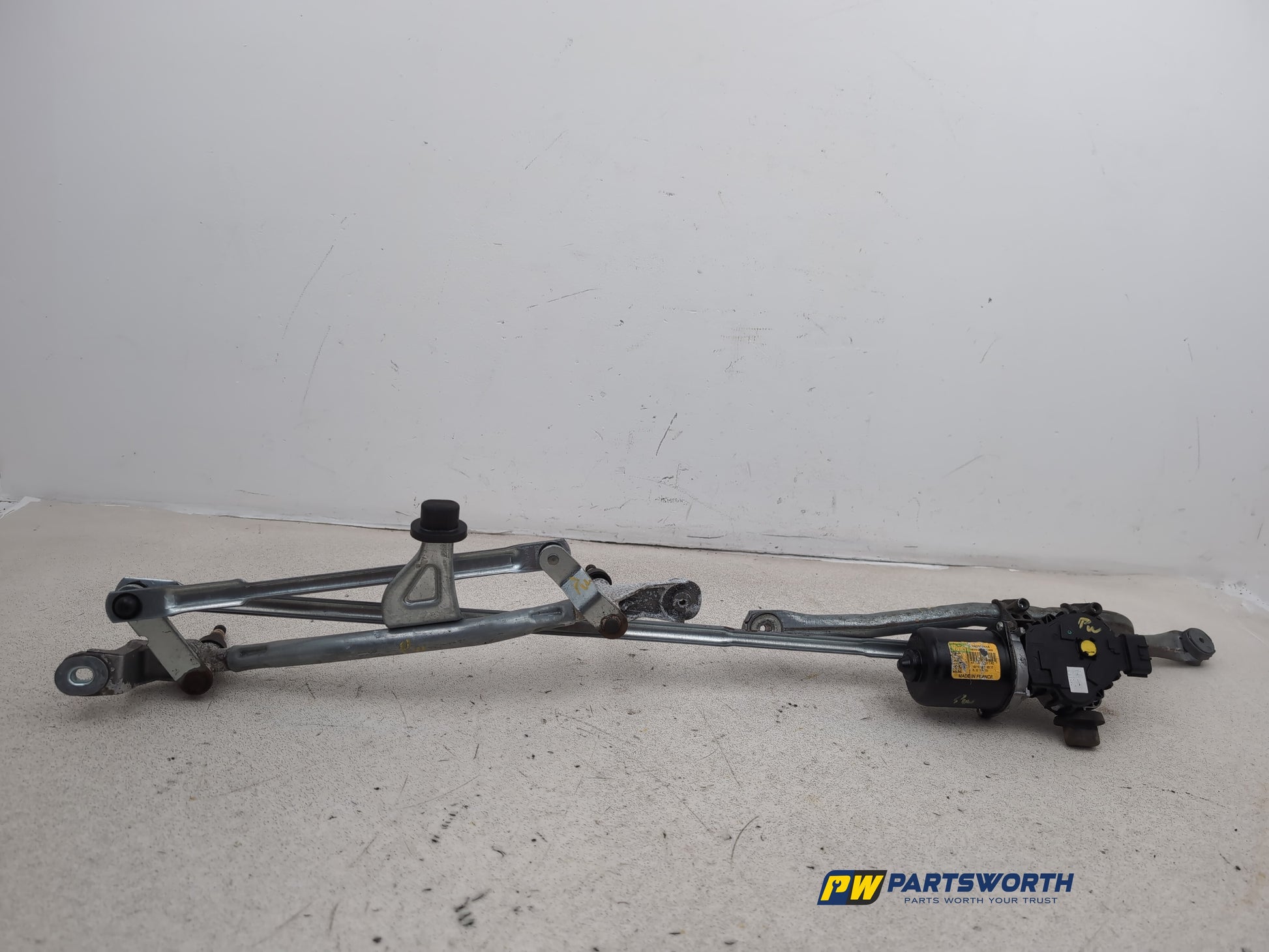 Front Wiper Motor & Mechanism / Linkage 1