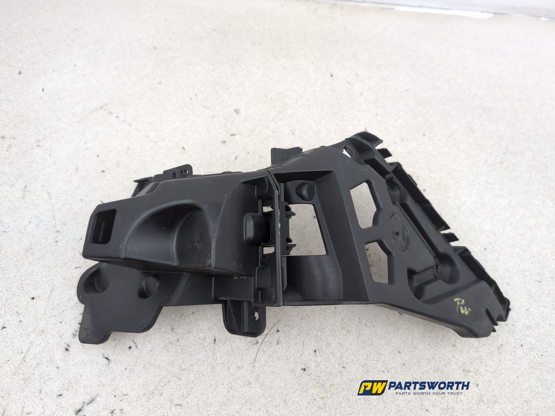 Bumper Rear Bracket RH 1