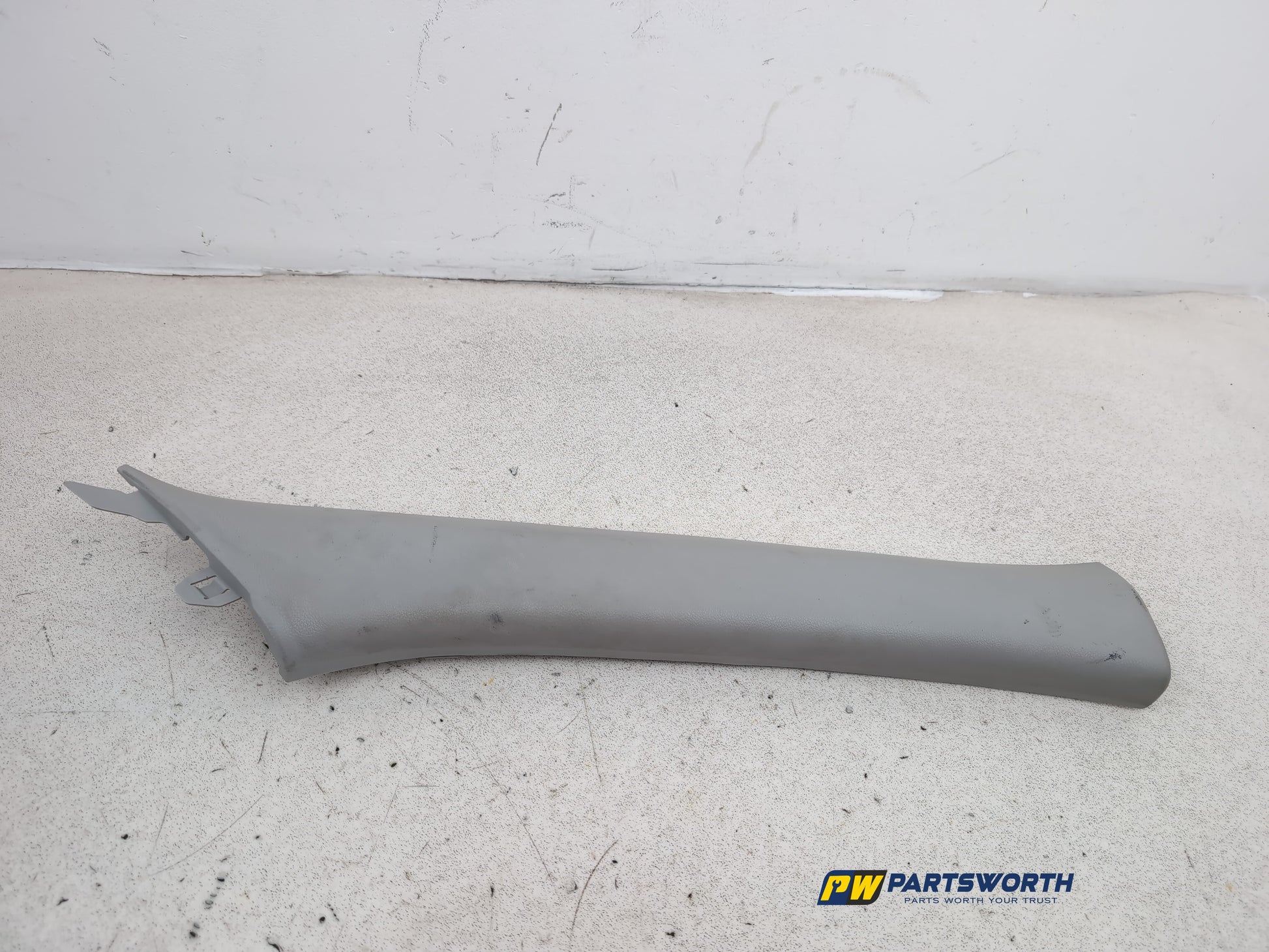 RH A Pillar Trim  1