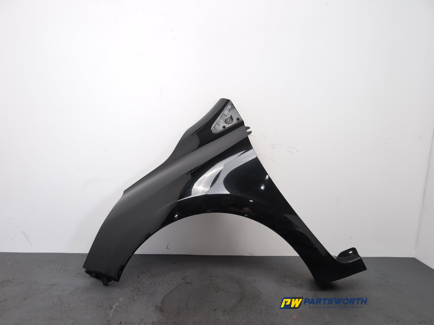 Wing Front LH 2