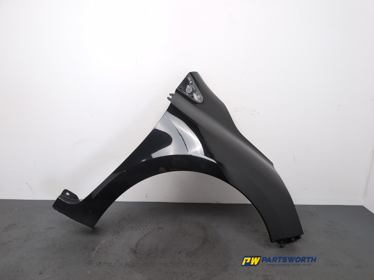 Wing Front RH 1