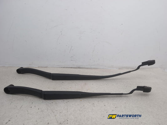 Wiper Front Arm 1