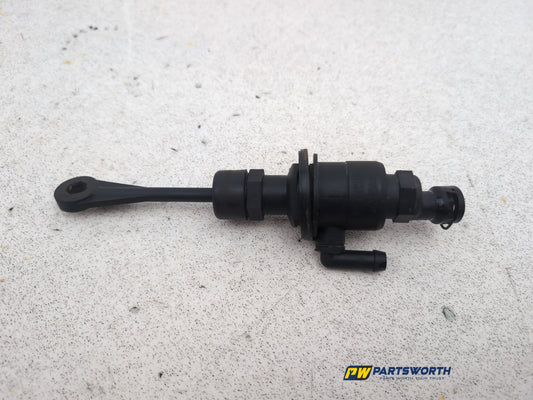 Clutch Master Cylinder 1