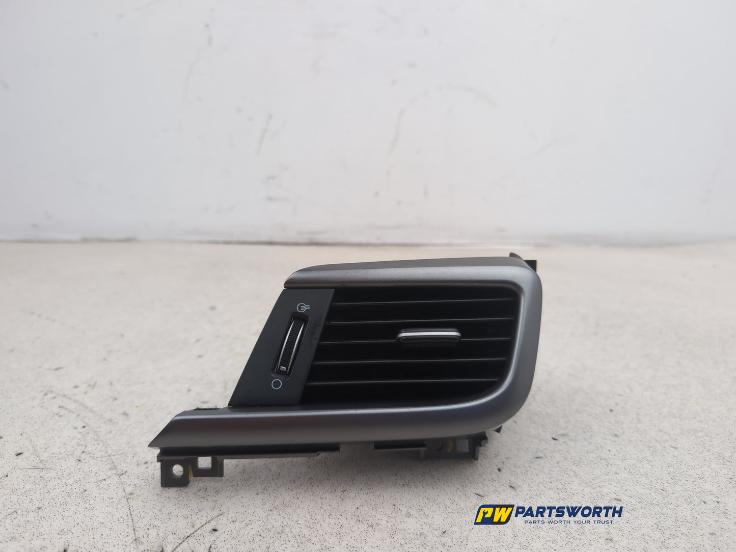 Dashboard Trim With Air Vent  1