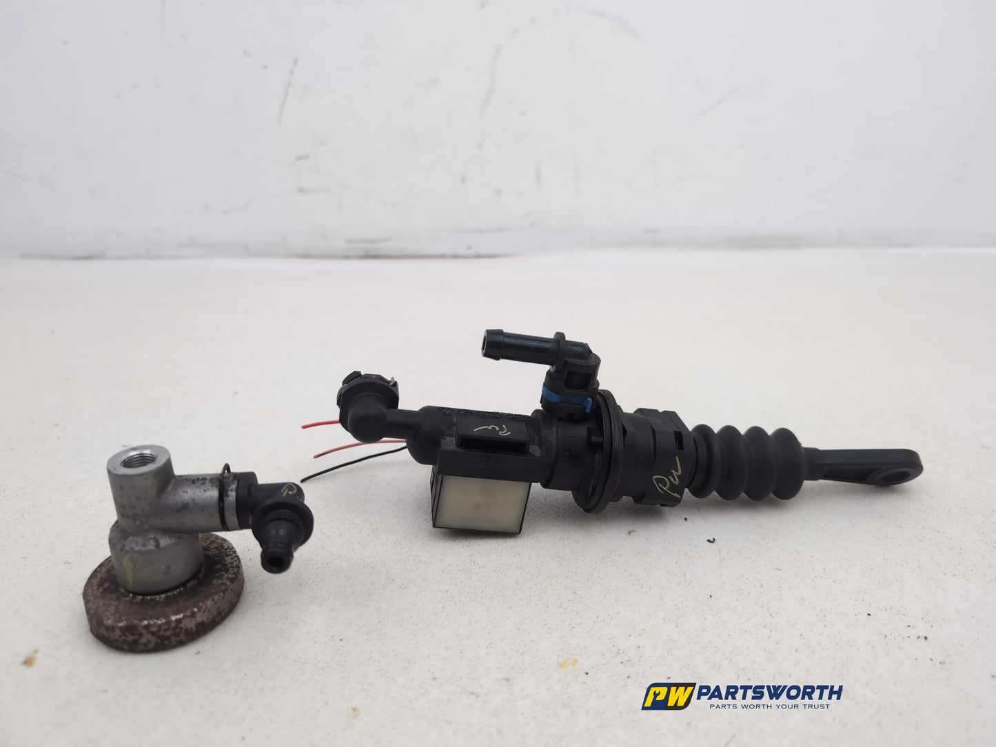 Clutch Master Cylinder 2