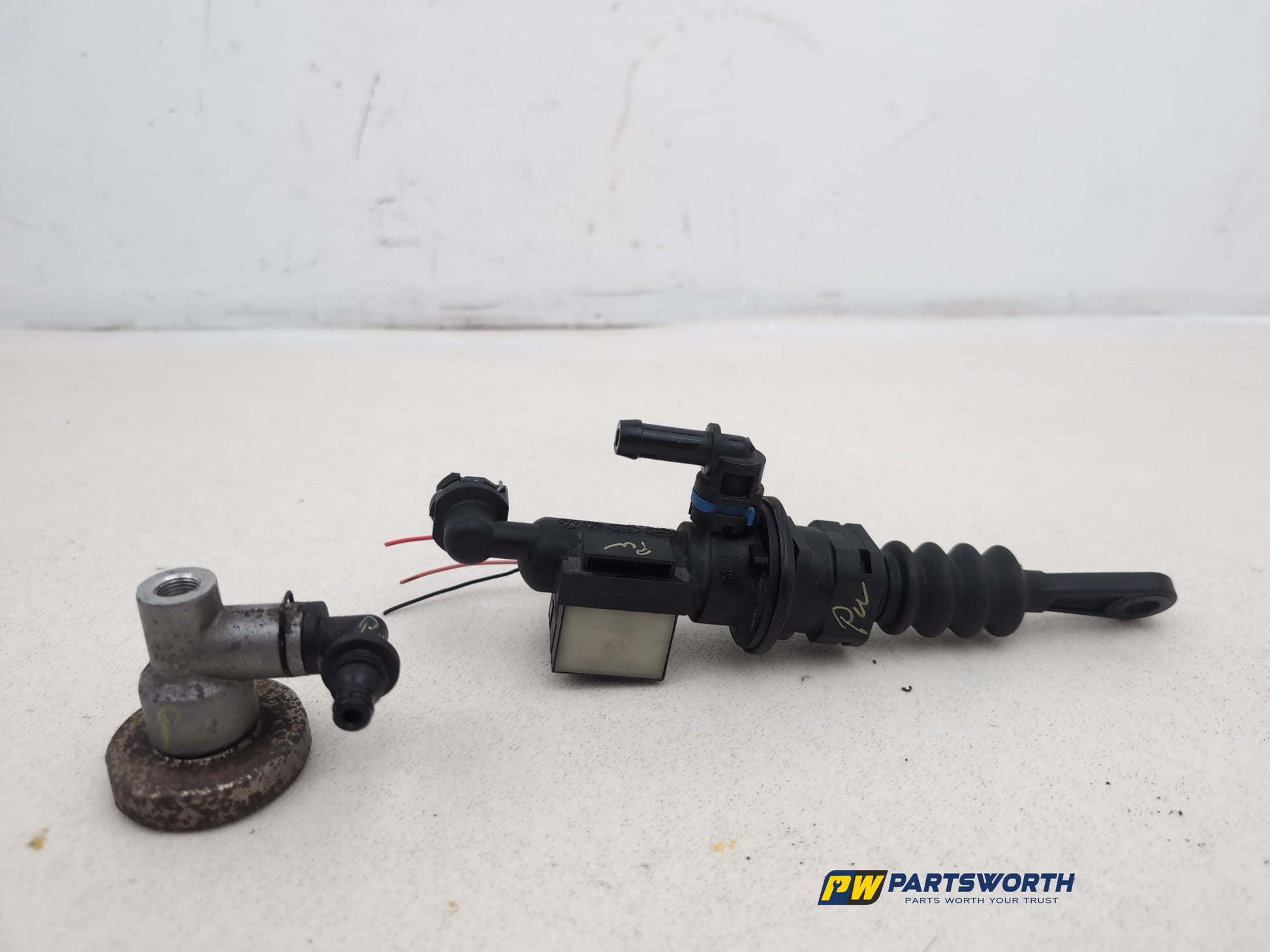 Clutch Master Cylinder 2