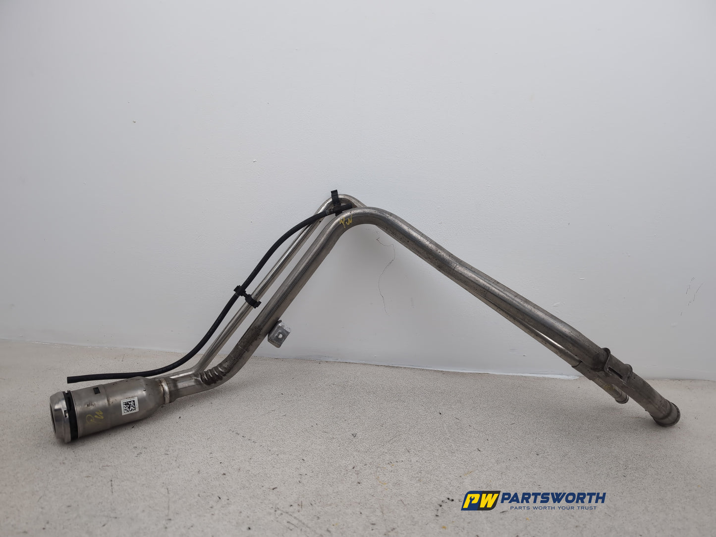 Fuel filler neck 1