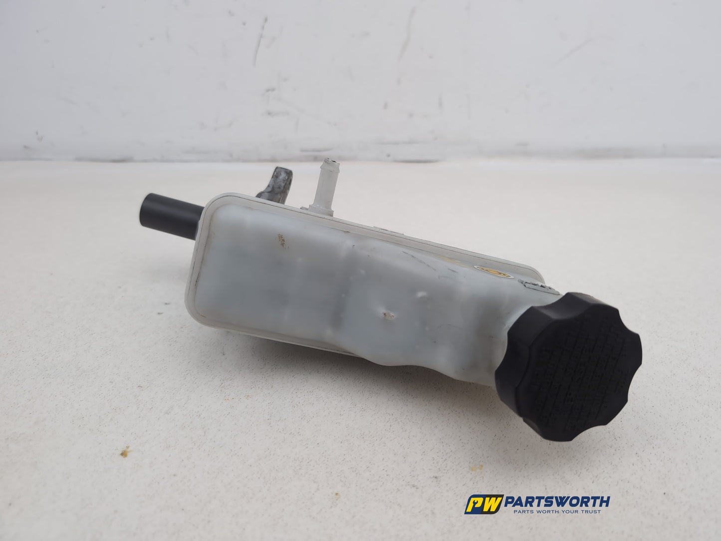 Brake Master Cylinder Assembly 1