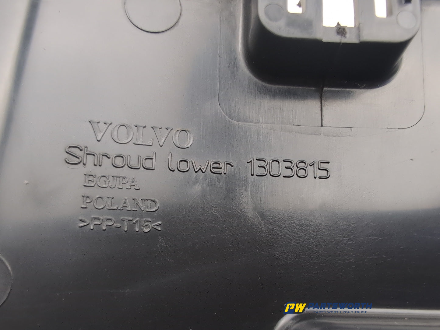 Steering Column Shroud Upper and Lower 14
