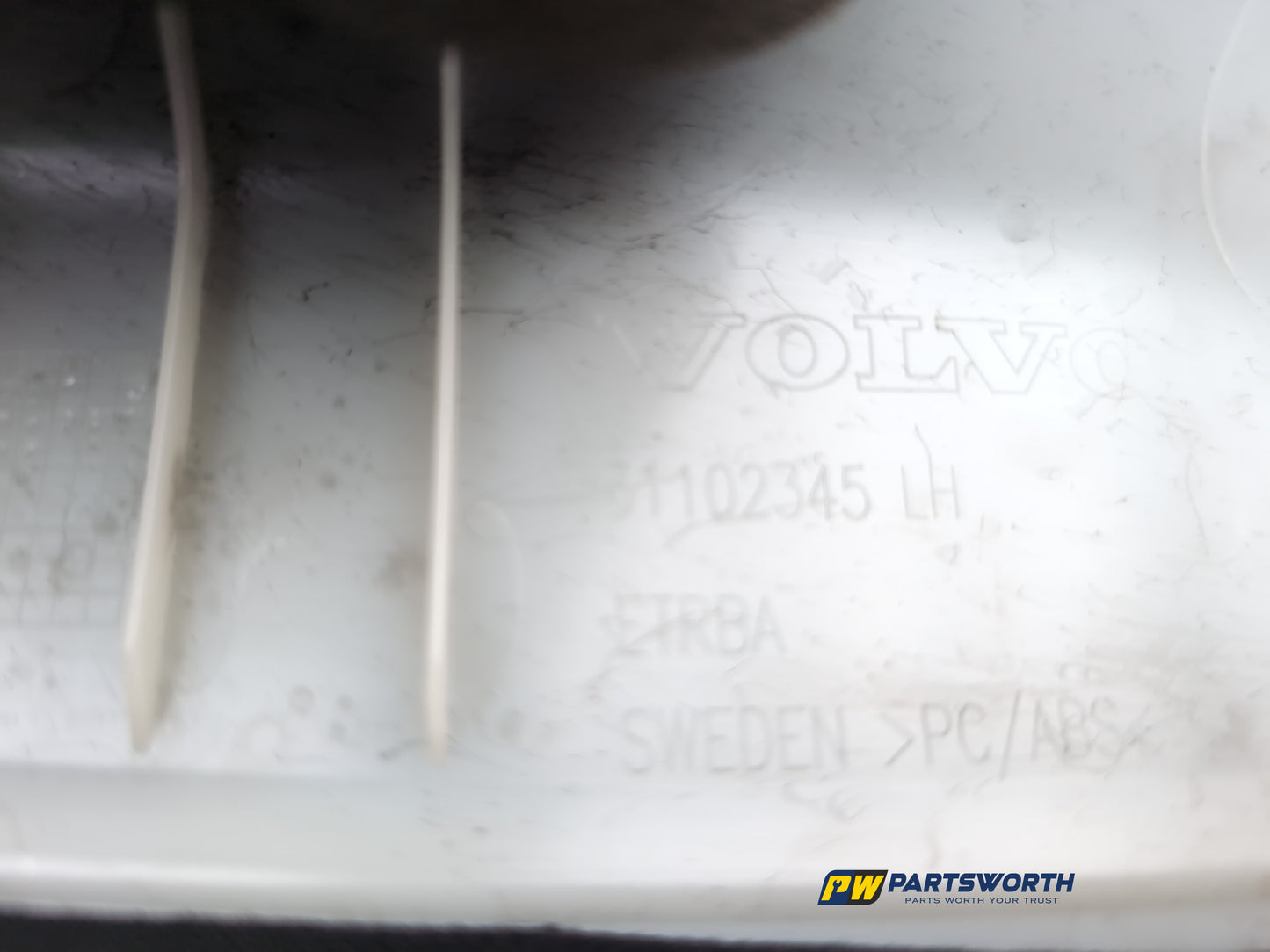 LH A Pillar Trim  13