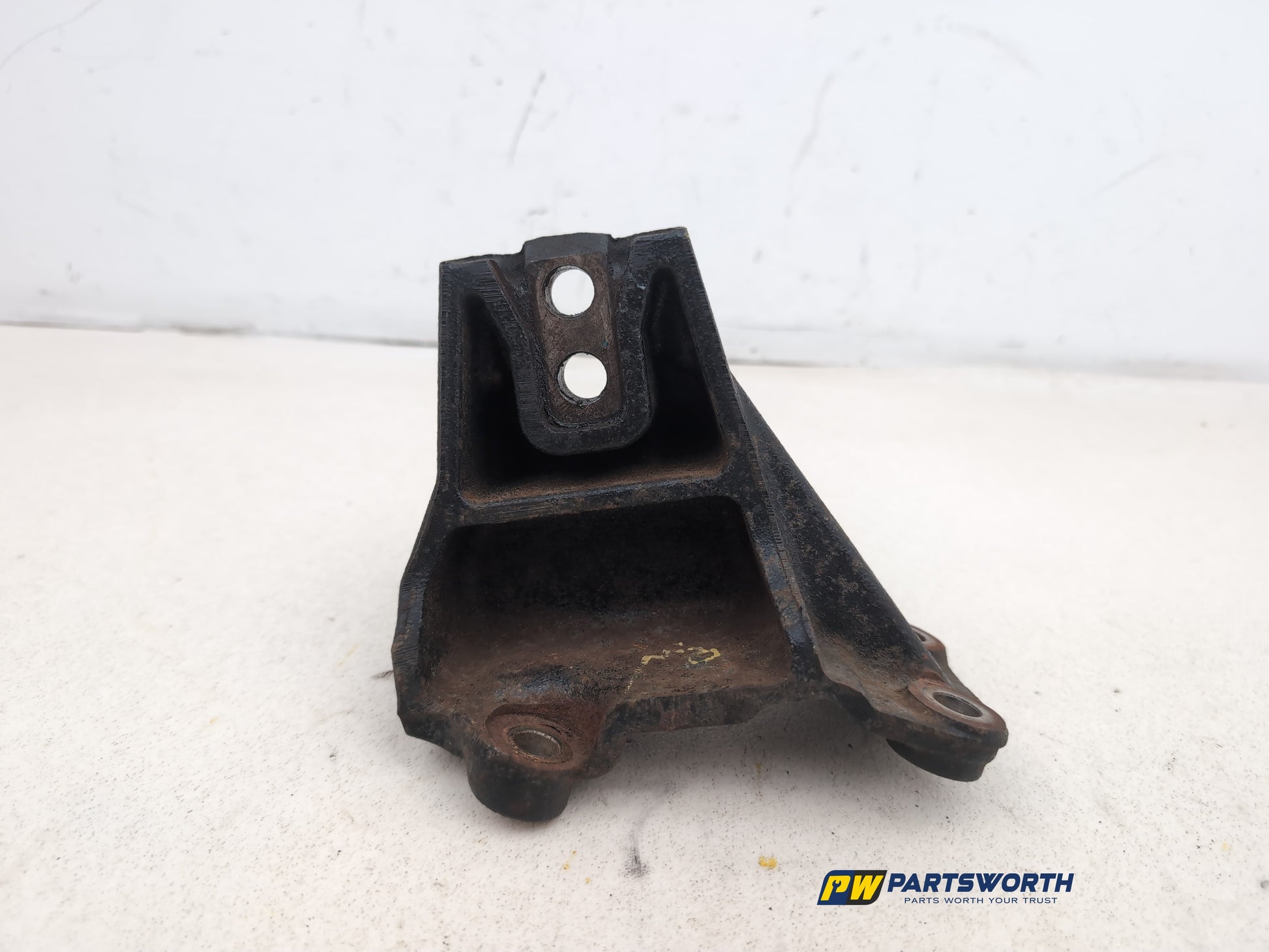 Engine Mounting Bracket 1