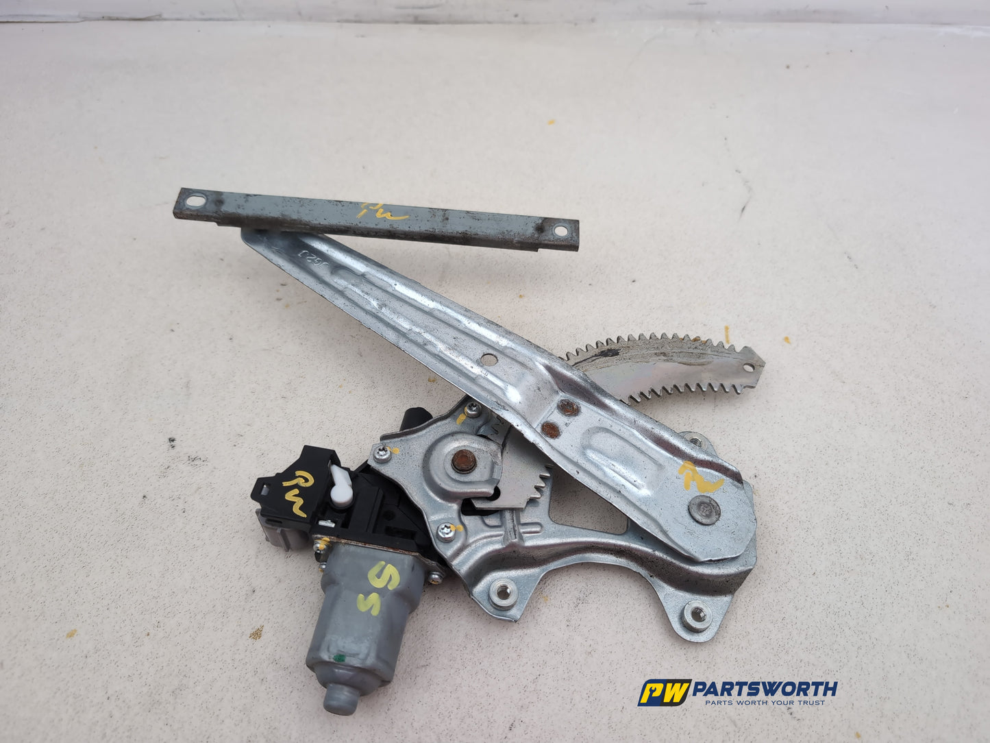 Door Rear Window Regulator LH 1