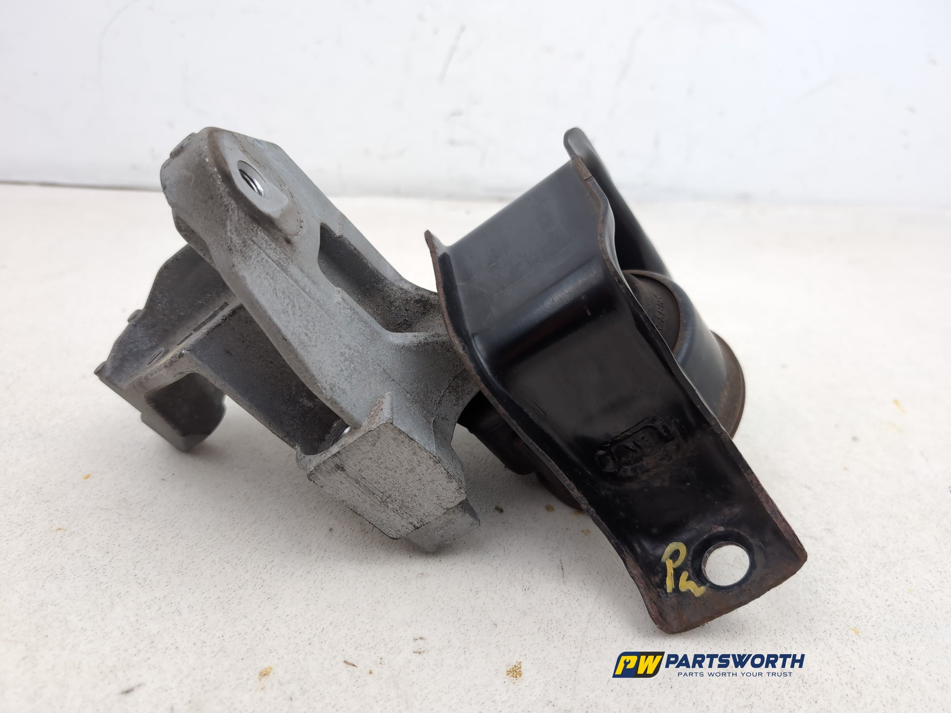 Engine Mounting RH 2