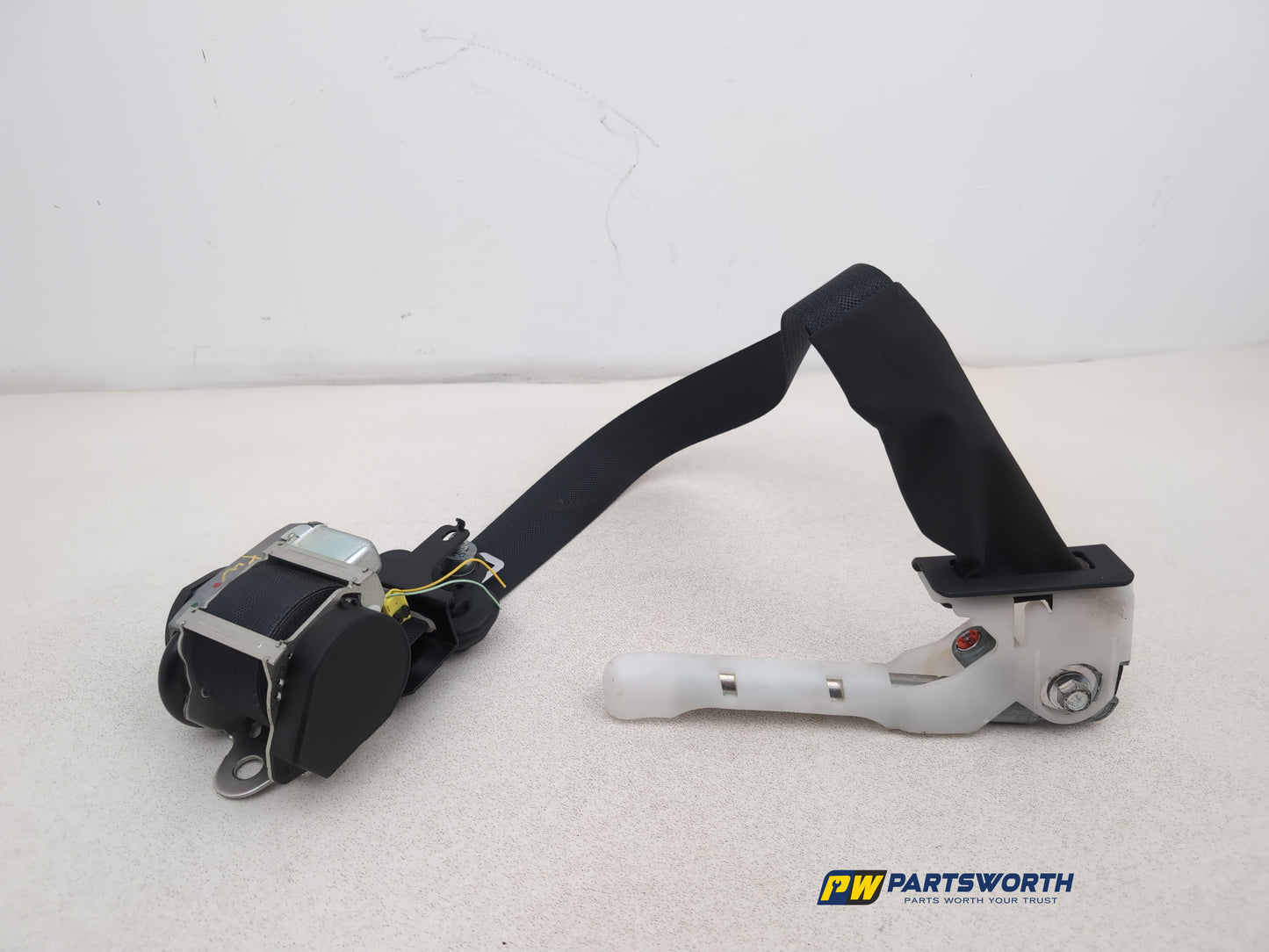 Seat Belt Front RH 2