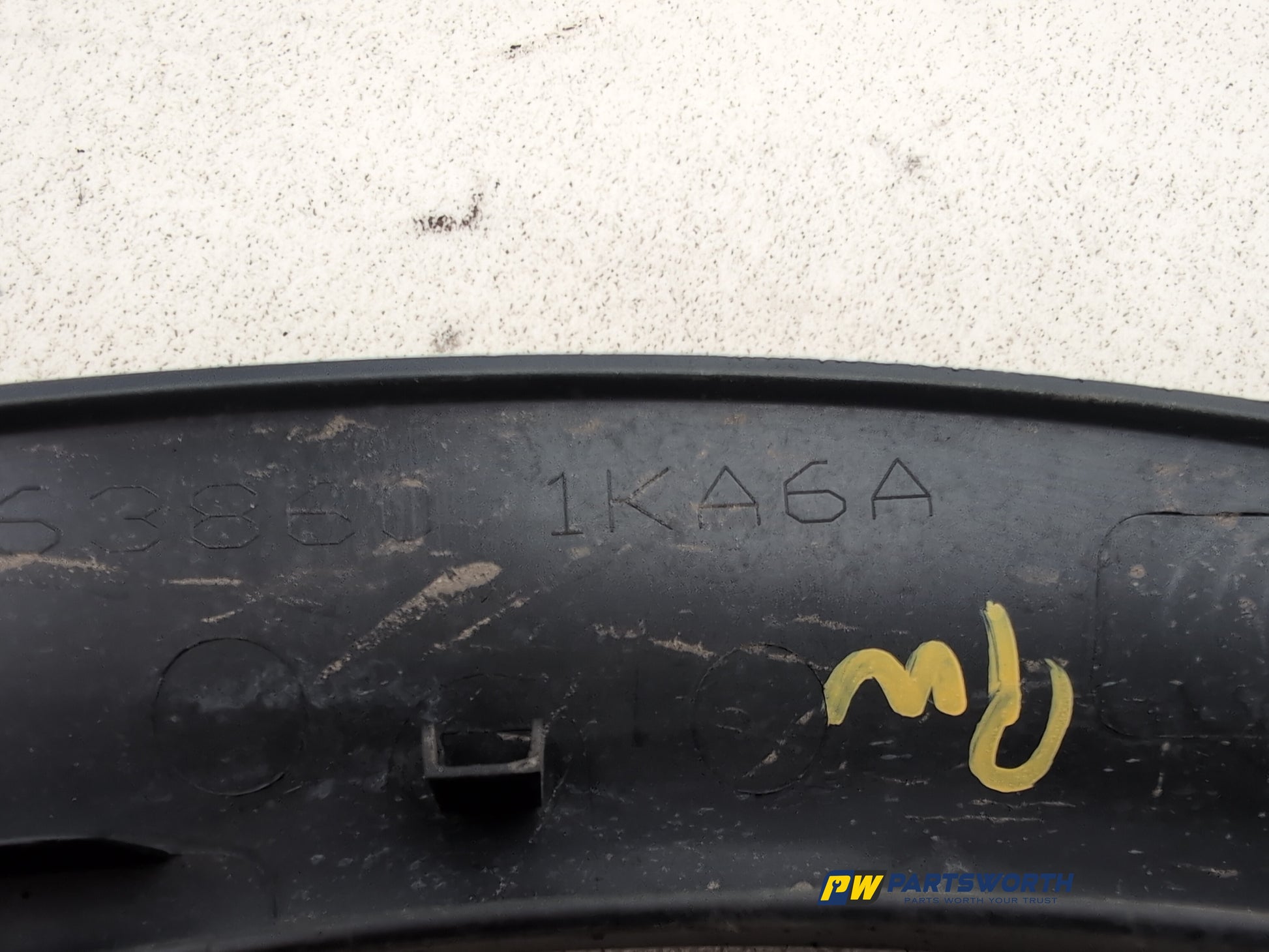 Moulding Wheel Arch Front RH 13