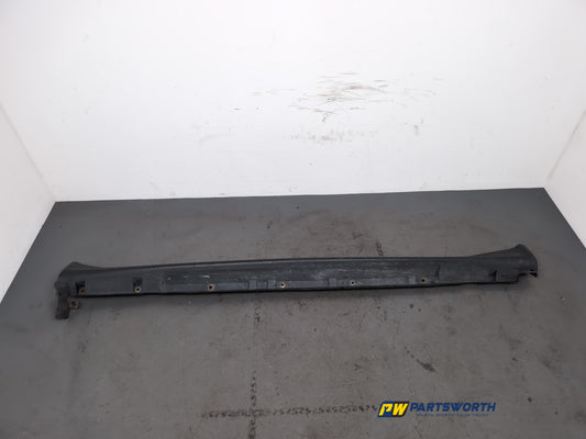 Side Skirt RH 2