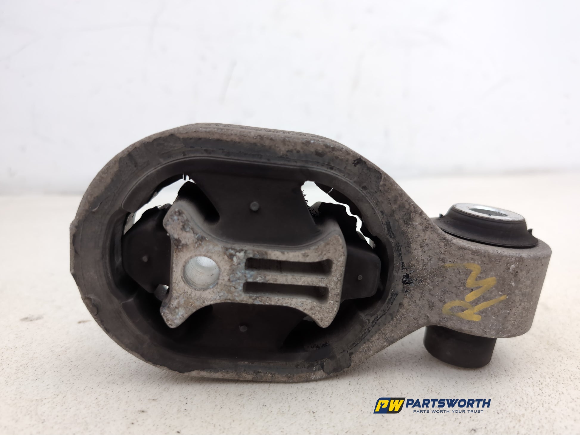 Transmission Mounting Bracket 1
