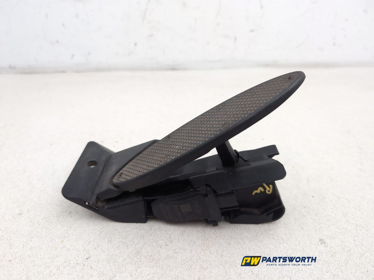 Pedal Throttle 1
