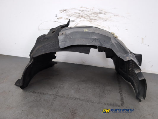 Moulding Wheel Arch Front RH 1