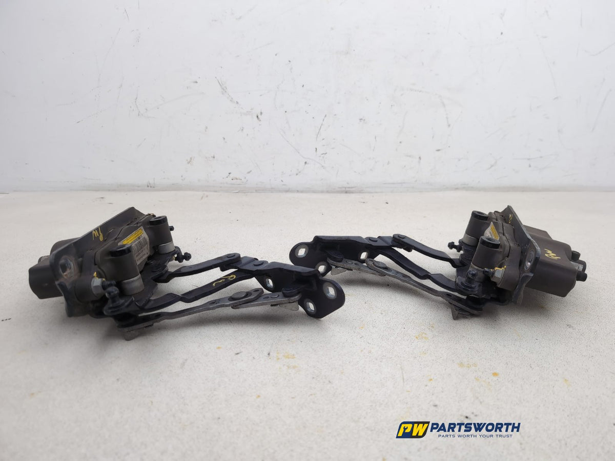 Bonnet Hinges 13