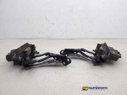 Bonnet Hinges 13