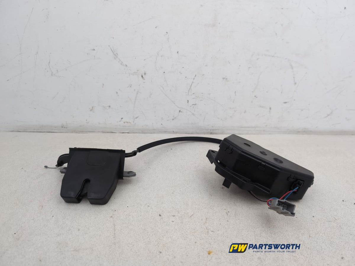 Boot Lid Lock 1