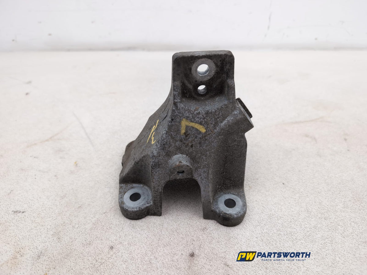 Engine Mounting Bracket 1