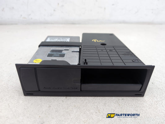 Audi A5 S Line Tfsi 8t/8f Multimedia Interface Control Module Unit 8t0035785a