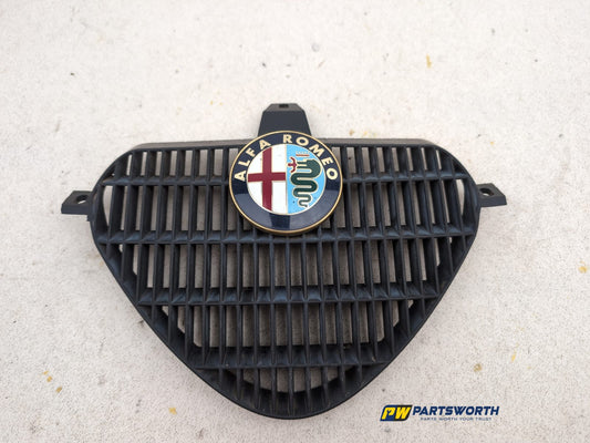 Alfa Romeo Spider T Spark 916 Convertible Radiator Front Grille 60577411 1995-98